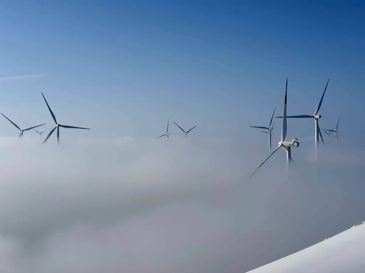 #40 Turbinas eólicas Vestas y GE instaladas en el parque eólico Dubener Platte de Brandenburgo, Alemania, cortesía de Rafal Nowicki