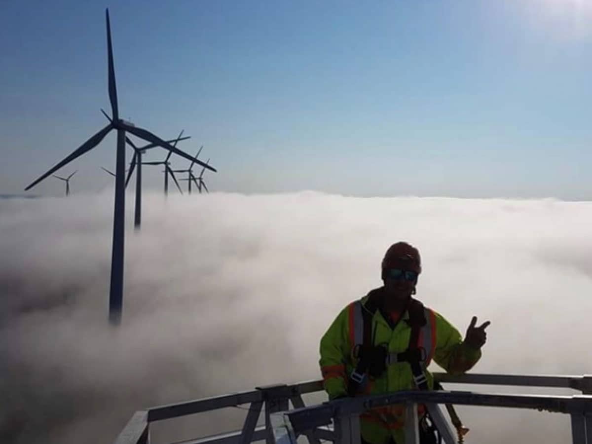 #42 GE Energy 1.5aerogeneradores instalados en Digby Neck Wind Farm, Nueva Escocia Canadá, cortesía de Mitchell Fournier